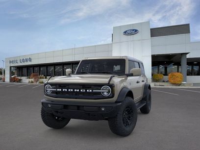 New 2026 Ford Bronco Outer Banks w/ Sasquatch Package