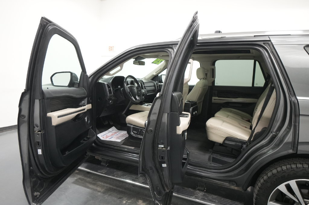 Used 2020 Ford Expedition Platinum AWD/4WD image 24