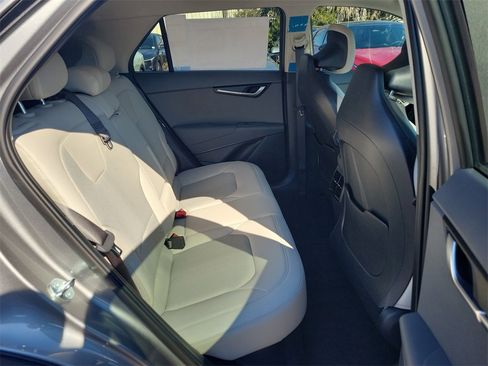 New 2026 Kia Niro EX image 12