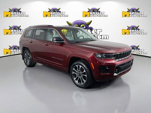 Used 2021 Jeep Grand Cherokee L Overland w/ Advanced Protech Group III AWD/4WD image 3