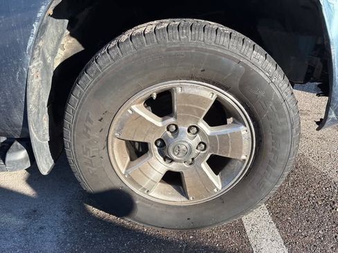 Used 2004 Toyota 4Runner SR5 image 9