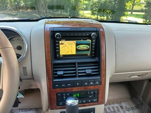 Used 2010 Ford Explorer Eddie Bauer AWD/4WD image 18