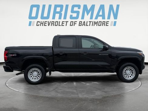 Used 2024 Chevrolet Colorado W/T w/ Safety Package image 7