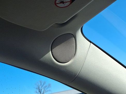 Used 2025 Tesla Model Y Long Range image 28