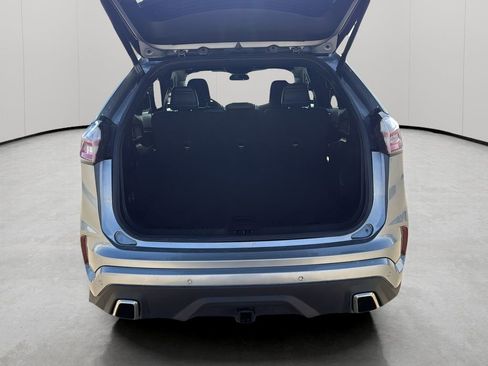 Used 2022 Ford Edge ST image 29