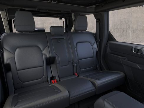 New 2025 Ford Bronco Outer Banks AWD/4WD image 11
