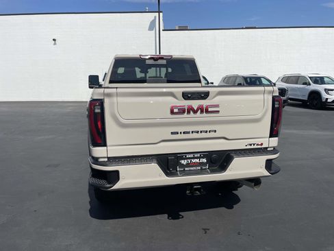 New 2026 GMC Sierra 2500 AT4 w/ AT4 Premium Plus Package image 5