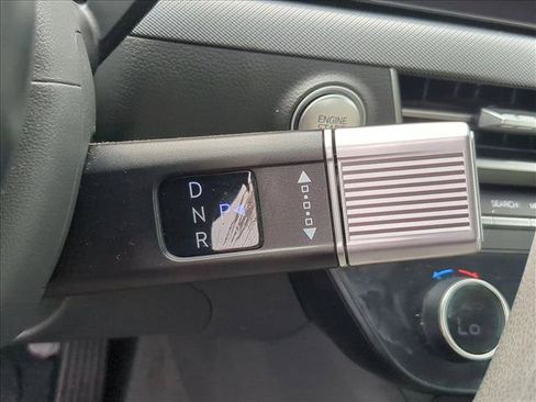 Used 2025 Hyundai Sonata SEL FWD image 12