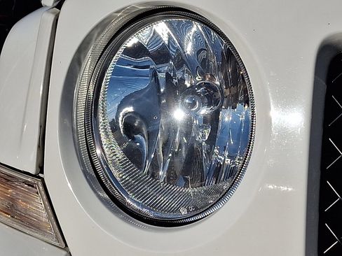 Used 2015 Jeep Patriot Latitude image 9