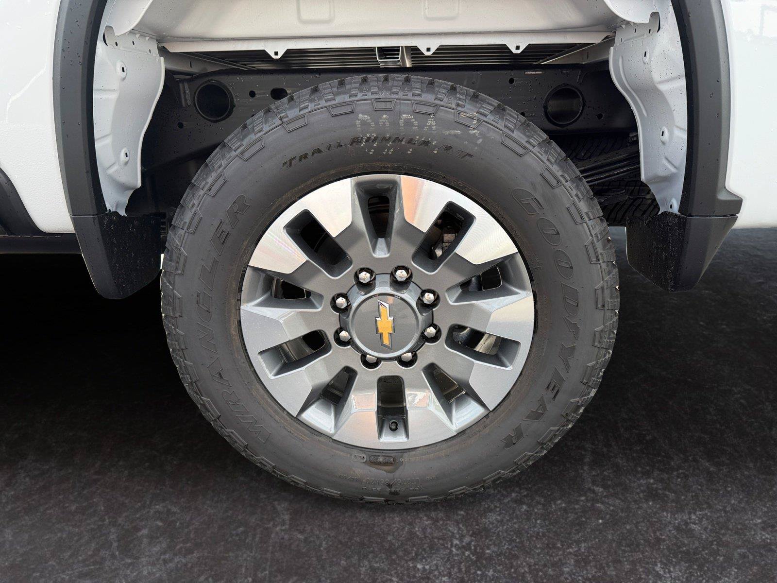 New 2026 Chevrolet Silverado 2500 Custom w/ Custom Value Package AWD/4WD image 15