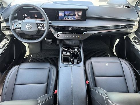 Certified 2025 Nissan Murano SV FWD image 18