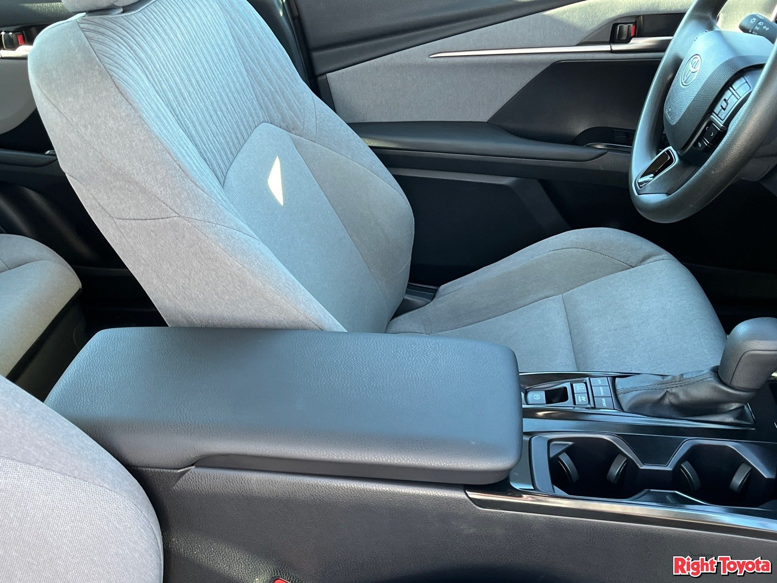 Certified 2025 Toyota Camry LE FWD image 14