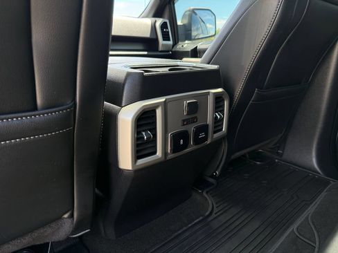 Used 2020 Ford F150 Lariat w/ Equipment Group 502A Luxury AWD/4WD image 42