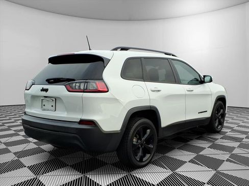 Used 2020 Jeep Cherokee Latitude Plus image 5