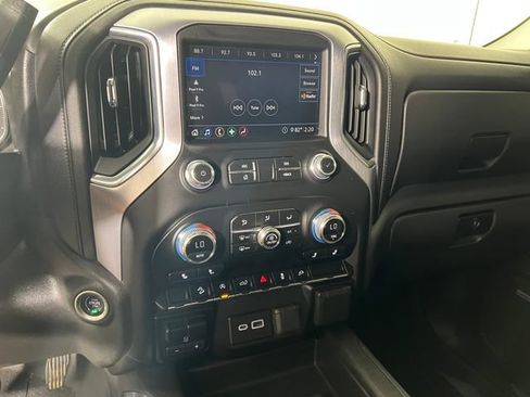 Used 2020 GMC Sierra 1500 Elevation w/ Elevation Value Package AWD/4WD image 18