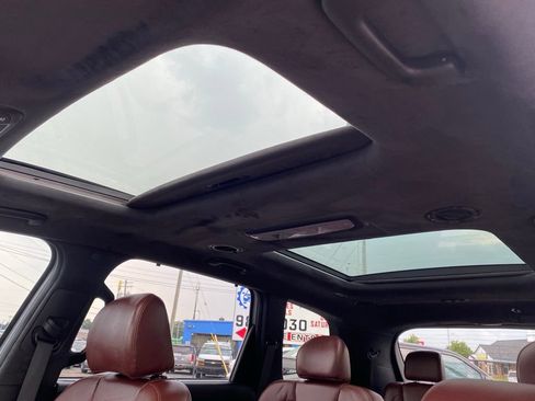 Used 2025 Kia Telluride SX AWD/4WD image 13
