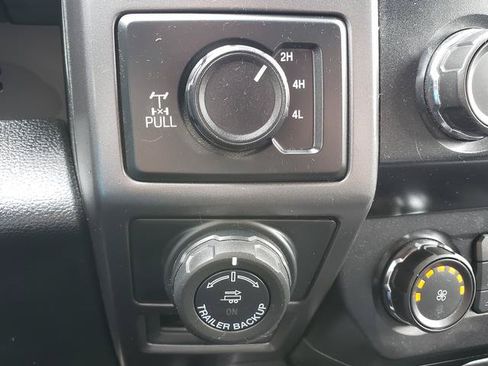 Used 2020 Ford F150 XLT w/ Equipment Group 302A Luxury AWD/4WD image 25