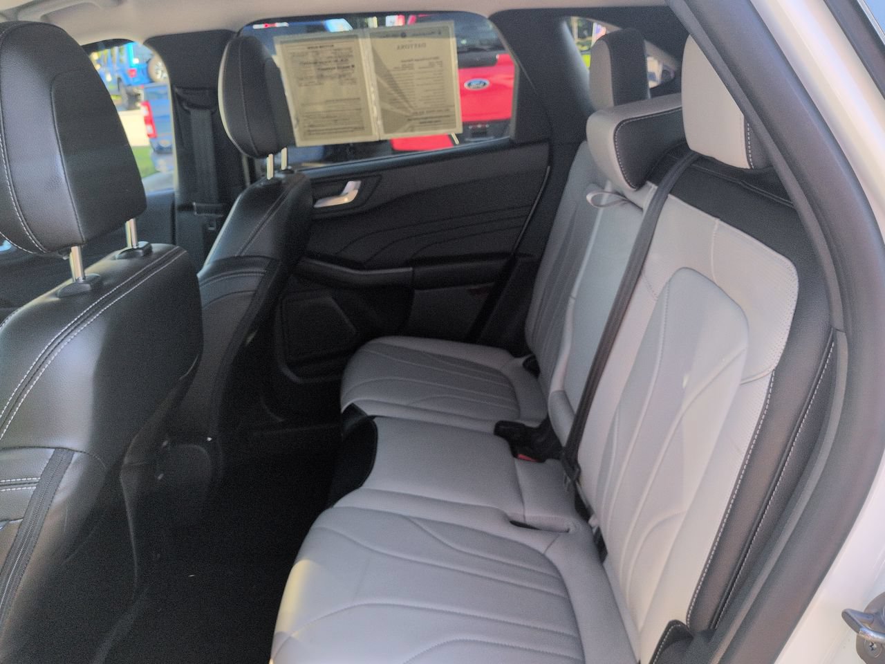 Used 2025 Ford Escape Platinum w/ Premium Technology Package FWD image 13