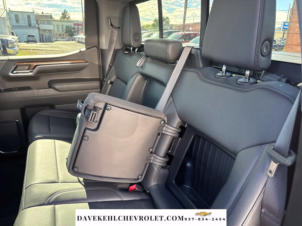 Used 2024 Chevrolet Silverado 1500 LT Trail Boss w/ Convenience Package II AWD/4WD image 17