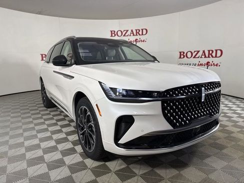 New 2026 Lincoln Nautilus Reserve image 1