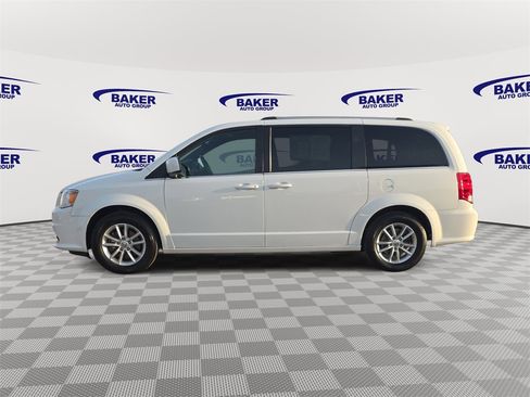 Used 2019 Dodge Grand Caravan SXT image 8