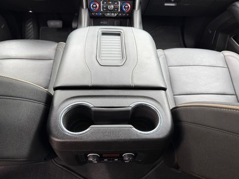 Used 2023 Chevrolet Suburban Premier RWD image 31