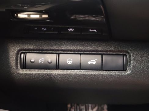 Used 2025 Nissan Pathfinder SV w/ Cargo Package FWD image 26