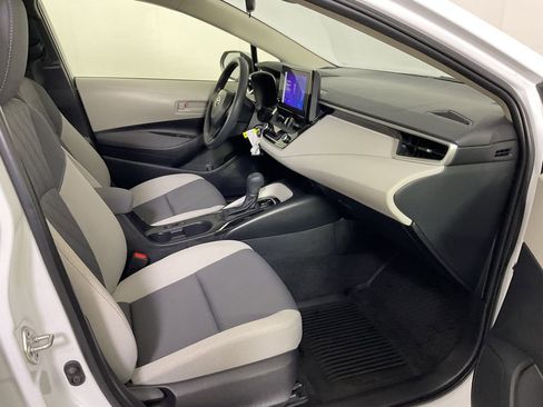 Used 2023 Toyota Corolla LE FWD image 23
