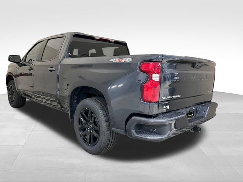 Used 2022 Chevrolet Silverado 1500 Custom AWD/4WD image 3