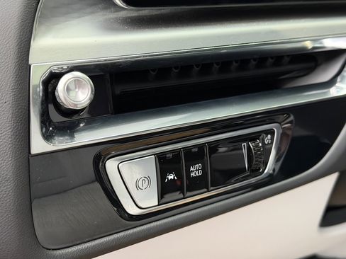 Used 2025 Cadillac Lyriq Luxury image 26