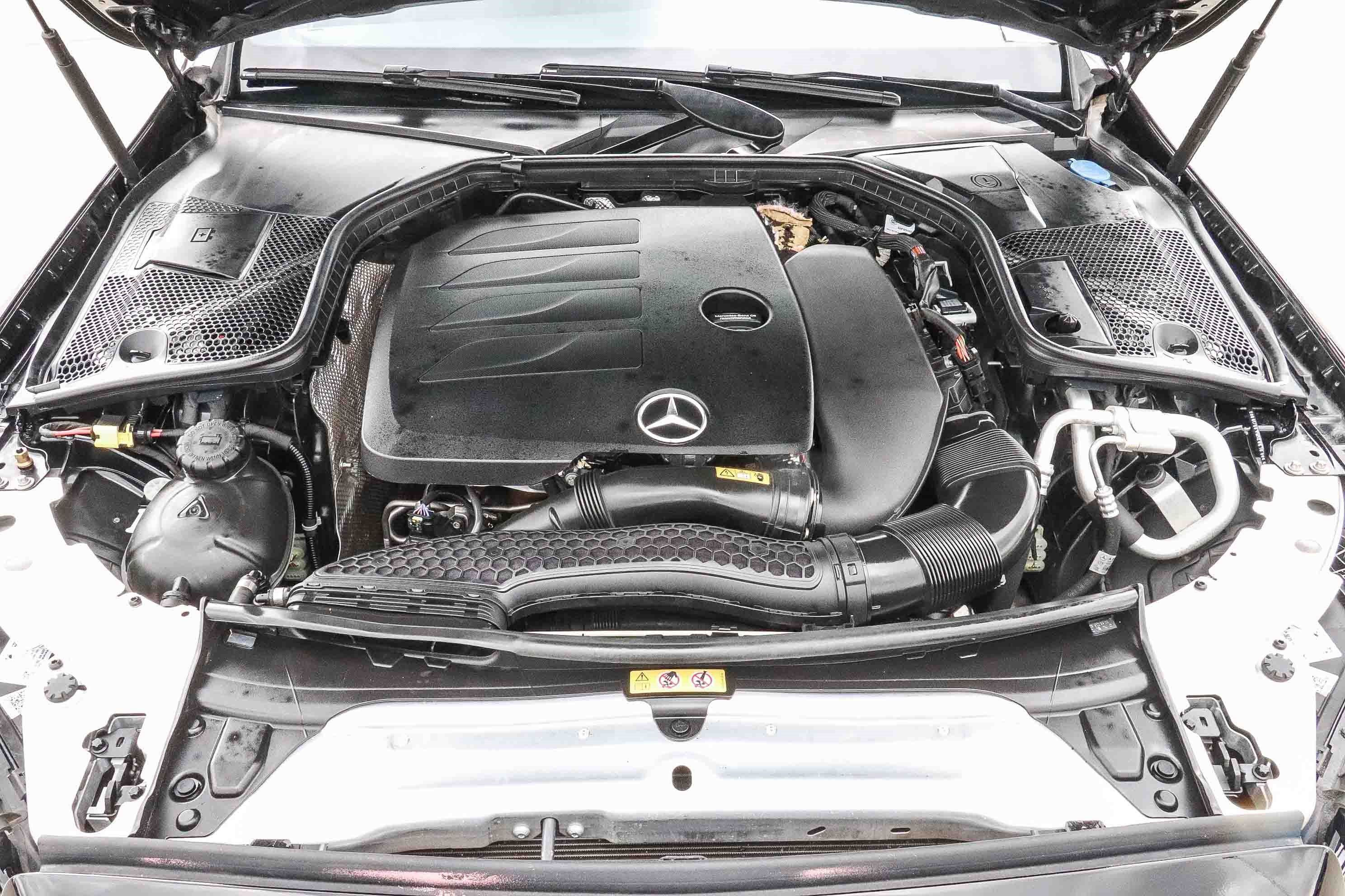 Used 2019 Mercedes-Benz C 300 Sedan image 28