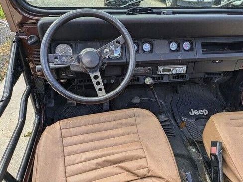 Used 1989 Jeep Wrangler 4WD image 11