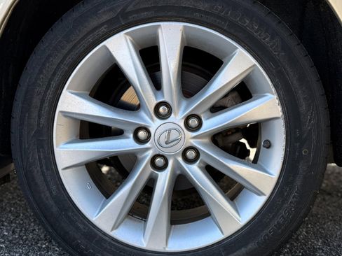 Used 2012 Lexus ES 350 4dr Sdn image 26