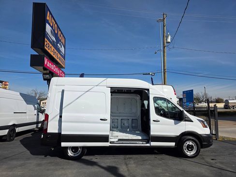 Used 2024 Ford Transit 250 148 High Roof RWD image 5