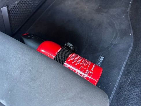 Used 2025 Porsche 911 Targa 4 GTS image 39