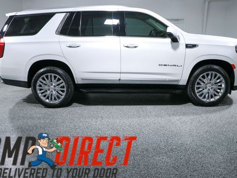 Used 2023 GMC Yukon Denali RWD image 6