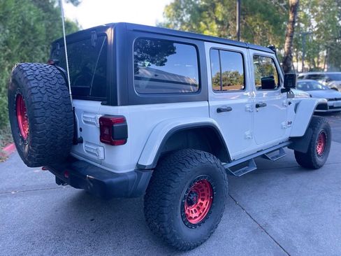 Used 2018 Jeep Wrangler Unlimited Rubicon AWD/4WD image 4