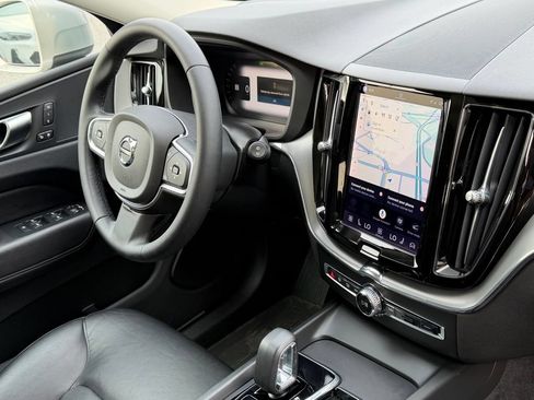 Certified 2023 Volvo XC60 T8 Core AWD/4WD image 13