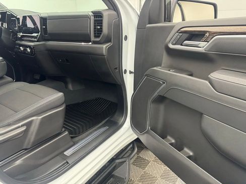 Used 2025 GMC Sierra 1500 Elevation AWD/4WD image 29