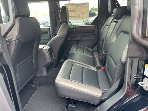 New 2025 Ford Bronco Outer Banks AWD/4WD image 13