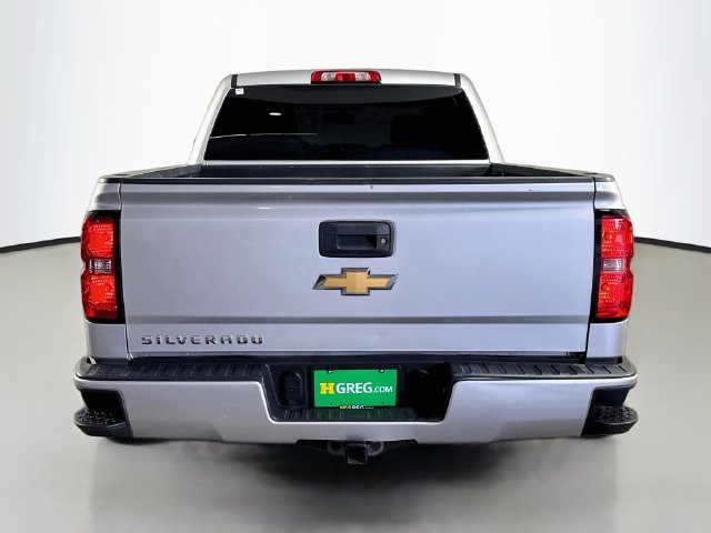 Used 2018 Chevrolet Silverado 1500 Custom w/ Custom Value Package RWD image 8