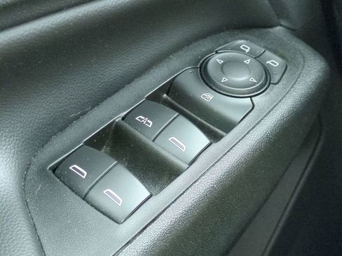 Used 2022 Chevrolet Equinox LT image 23