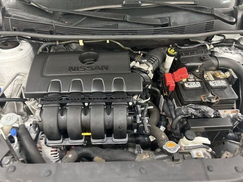 Used 2018 Nissan Sentra SR w/ SR Midnight Edition Package image 24