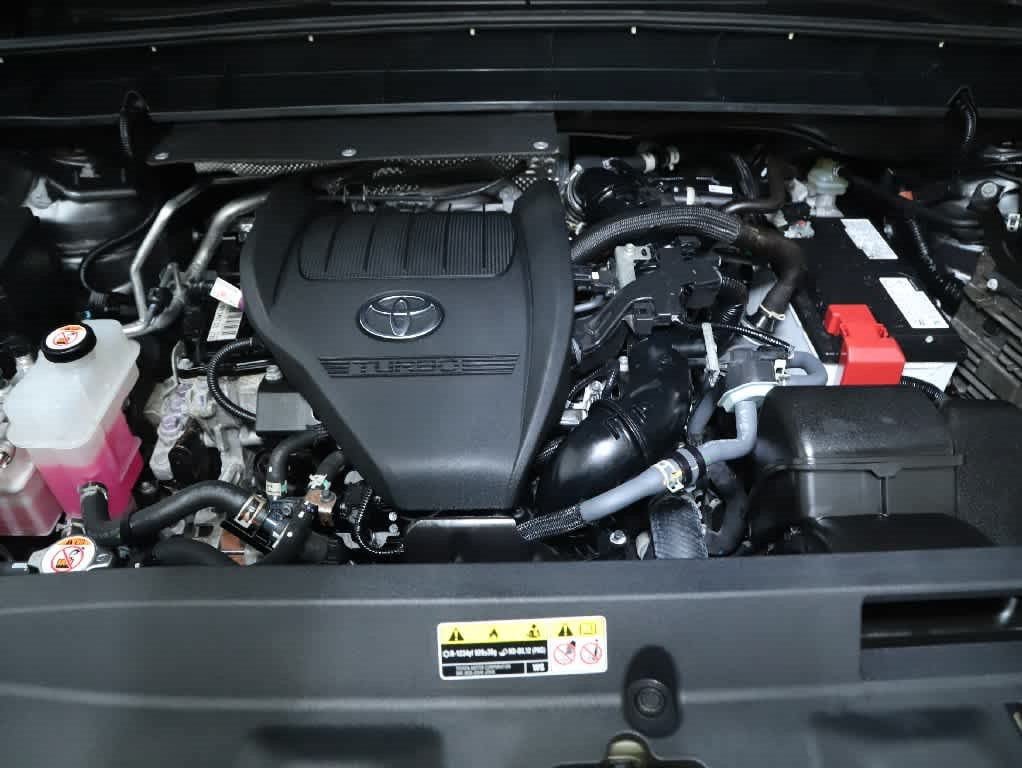 Used 2023 Toyota Highlander XLE FWD image 36