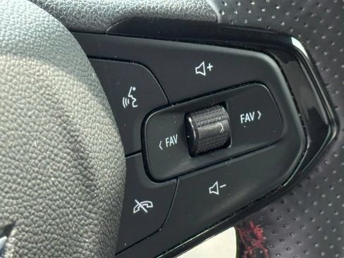 Used 2024 Chevrolet Trax RS w/ Driver Confidence Package FWD image 12