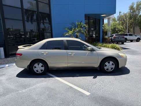 Used 2003 Honda Accord LX image 3