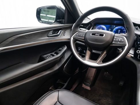 New 2026 Jeep Grand Cherokee Limited w/ Limited Altitude Package image 12