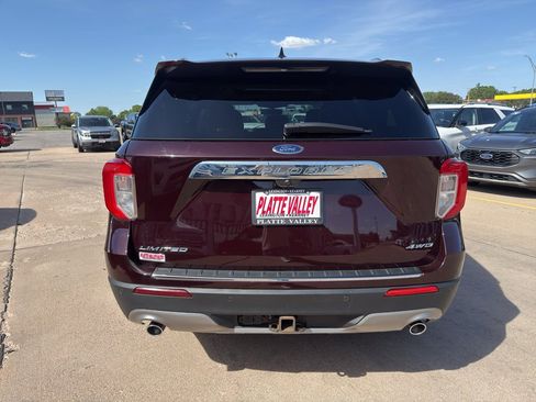 Used 2022 Ford Explorer Limited w/ Limited Technology Package AWD/4WD image 8