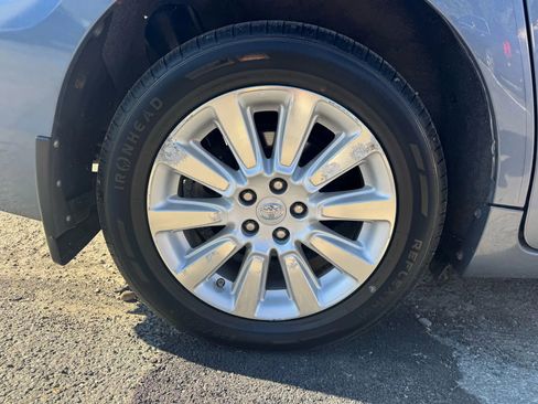 Used 2016 Toyota Sienna LE image 9