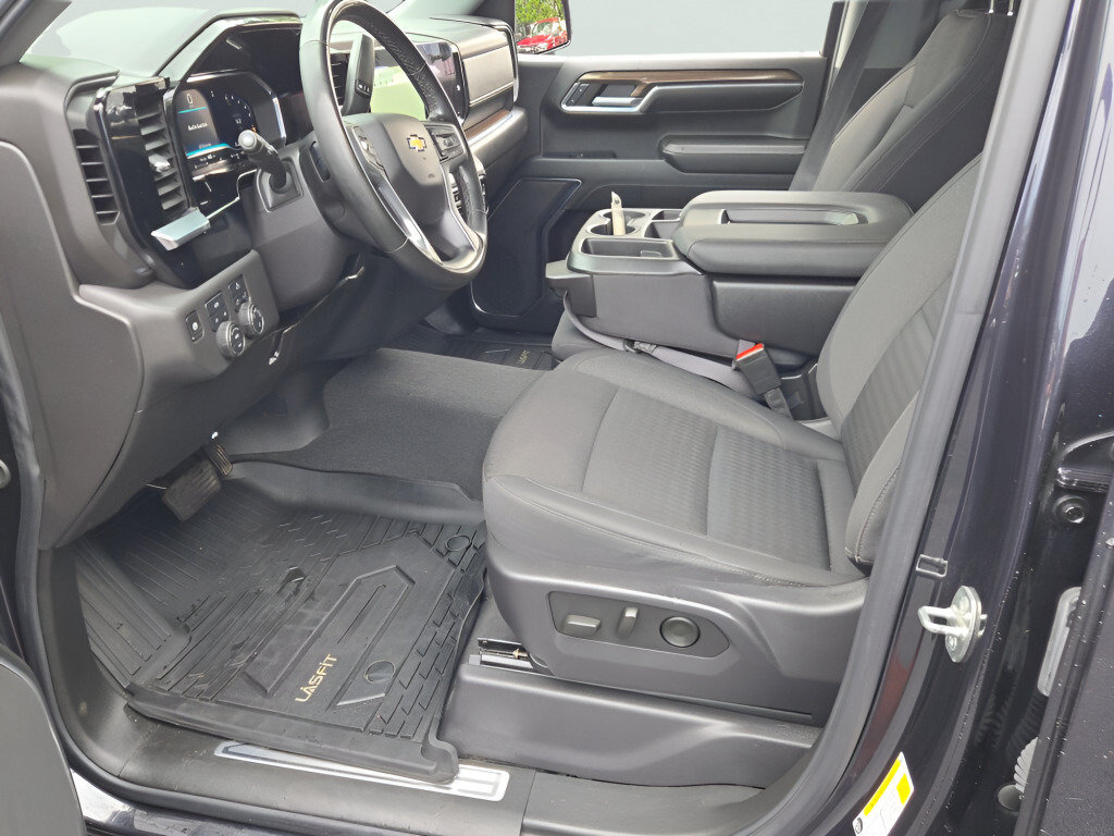 Certified 2024 Chevrolet Silverado 1500 LT AWD/4WD image 28
